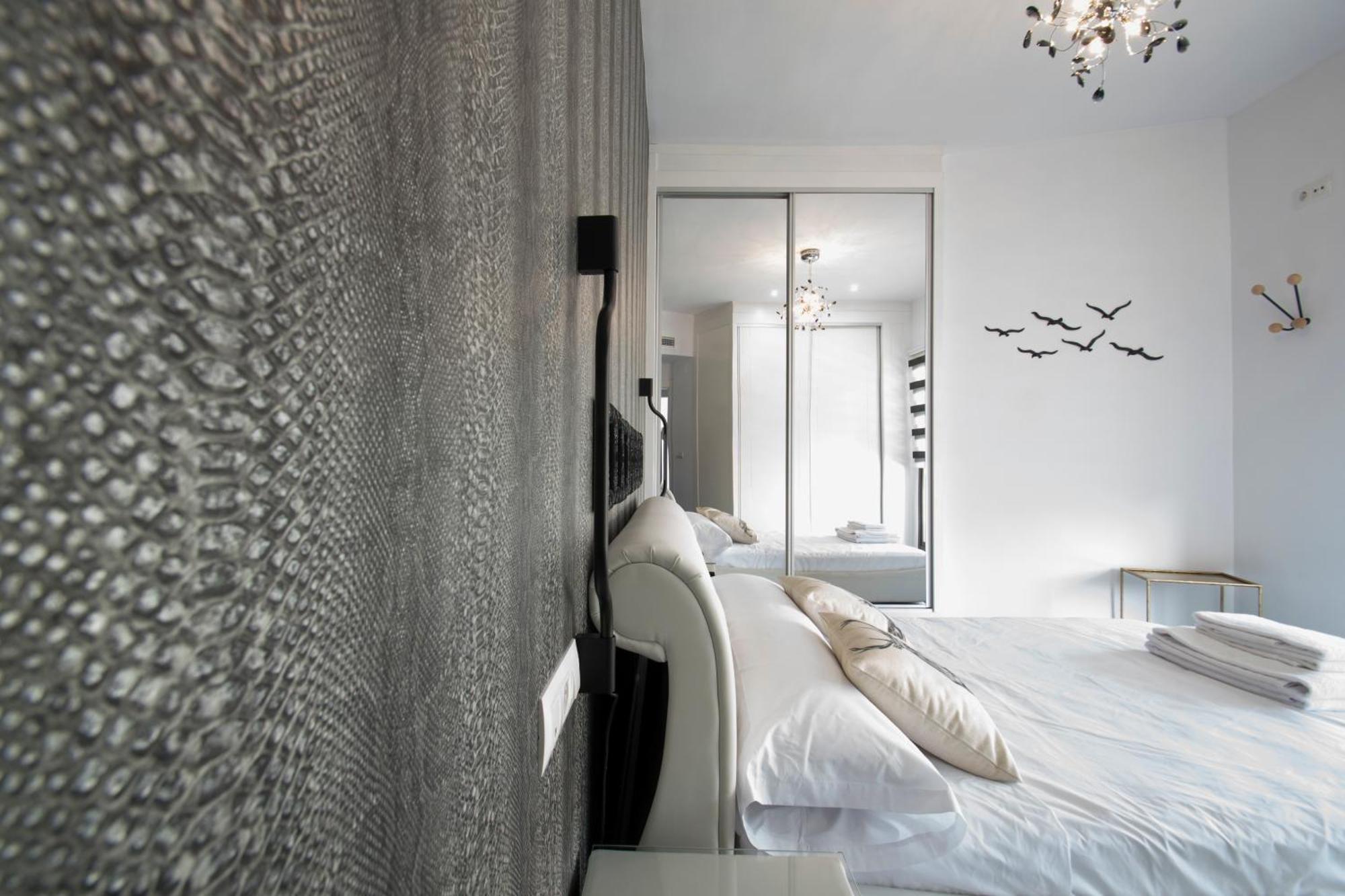 גרנדה Apartamento Atico Real Suites מראה חיצוני תמונה