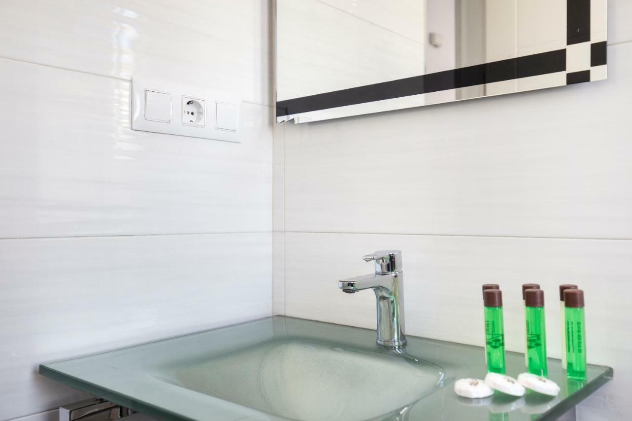 גרנדה Apartamento Atico Real Suites מראה חיצוני תמונה